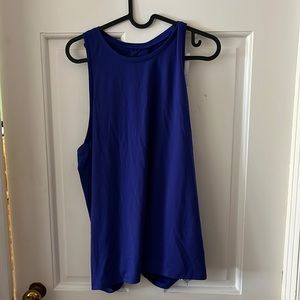 Lightweight workout shirt